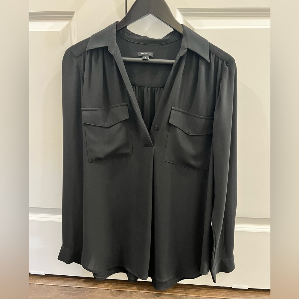Ann Taylor Black Pullover Blouse